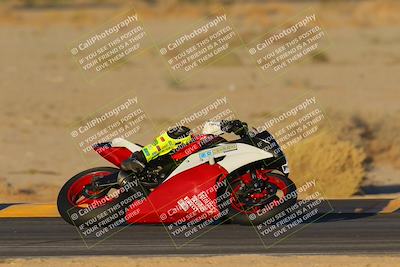 media/Nov-19-2023-CVMA (Sun) [[1f3d1b7ccb]]/Race 18 Supersport Middleweight/